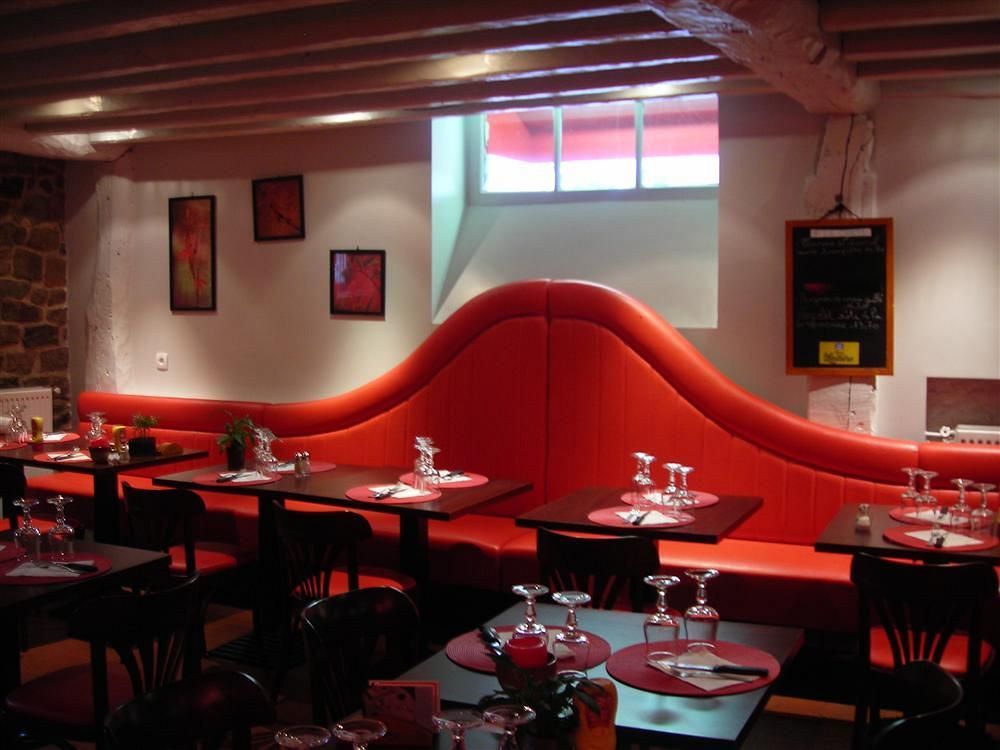 Logis Hotel De France Restaurant Grill Domfront  Bagian luar foto